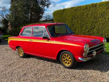 1967 (f) - Ford Cortina