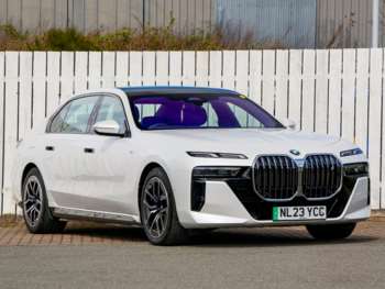 2023 - BMW i7