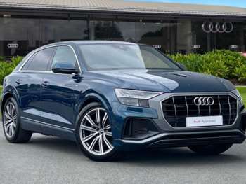 2021 - Audi Q8